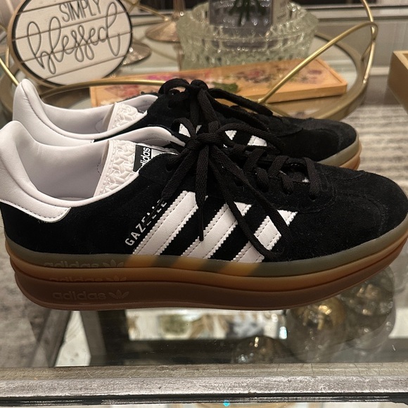 🆕 Adidas Gazelle Platform Black Suede Sneakers BRAND NEW NO BOX US WOMANS SIZE 8 - Picture 3 of 6